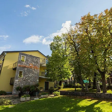 Hotel Dependance Lipa