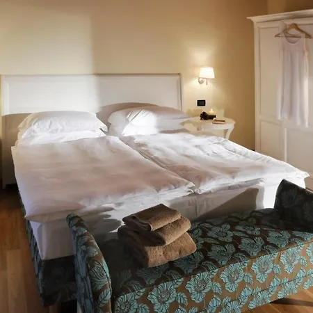 Otel Dependance Lipa 2*